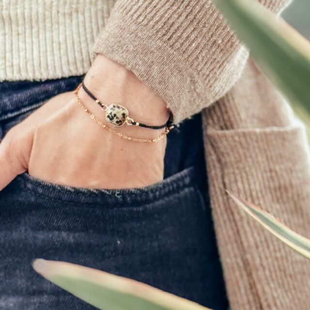 Neu 
.
Die neue Dalmatiner- Serie ist online! Ihr findet alle Schmuckstücke im Onlineshop bei Schmuck 
.
#schmuck #jewelry #handmade #schmuckliebe #jewellery #schmuckdesign #gold #armband #fashion #ohrringe #ck #geschenk #m #schmuckst #kette #dalmatinerjaspis #love #geschenkideen #nger #design #halsketten #handgemacht #handmadejewelry #nder #k #accessories #halskette #bracelet #accessoires #modeschmuck