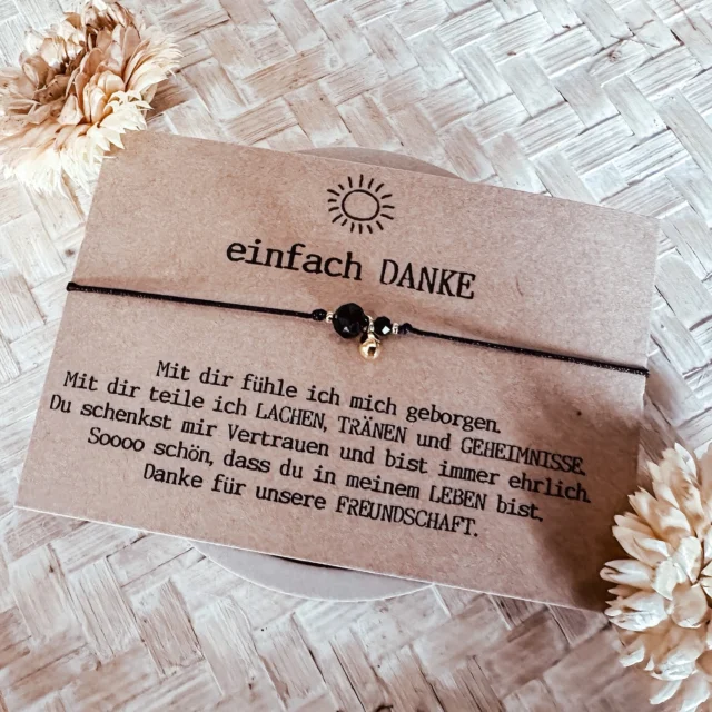 Dieses Armband mit den liebevollen Worten war so beliebt bei euch - ich habe es wieder nach PRODUZIERT , es ist wieder LAGERND ! Du findest es bei Schmuck - Sofortkaufarmbänder! 
.
#armband #bracelet #handmade #schmuck #sieraden #jewelry #jewellery #handgemaakt #ketting #nder #bracelets #fashion #schmuckliebe #handmadejewelry #armbanden #oorbellen #armb #geschenk #love #gold #armbandjes #m #kette #schmuckdesign #ring #tattoo #accessoires #accessories #armbandtattoo #tattooideas