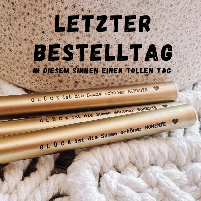 Heute ist die letzte Gelegenheit, etwas im Onlineshop zu bestellen, bevor ich mich in die Winterpause verabschiede! Der Shop schließt heute um 20 Uhr, und danach bin ich bis 7. Januar offline. 
Nutze also die Chance und sichere dir noch dein Weihnachtsgeschenk !
Liebe Grüße,
Katharina