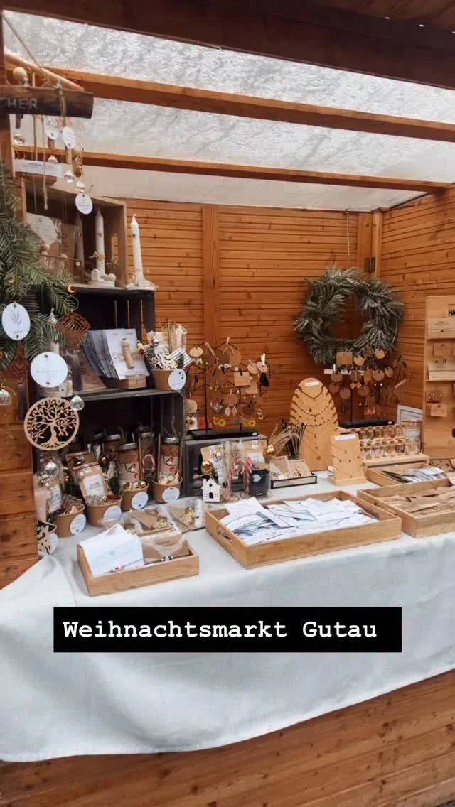 Heute bin ich am Weihnachtsmarkt in Gutau – noch bis 18 Uhr! 🎄✨
Ein schöner Markt mit Kulinarik, Kunsthandwerk und festlicher Stimmung.
Auch im Christbaumverkauf ist vor Ort – komm gerne vorbei und genieße die Adventszeit! 🎅🌟

#Weihnachtsmarkt #Butterstil #Kulinarik #Kunsthandwerk #Christbaumverkauf #Adventsstimmung #Weihnachten #SupportLocal #Regional