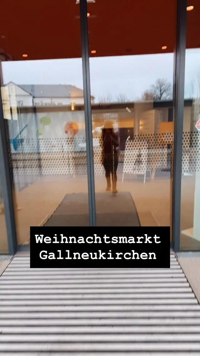 🎄✨ Weihnachtsmarkt Gallneukirchen ✨🎄

Heute stehe ich gemeinsam mit meiner Mama am Weihnachtsmarkt in Gallneukirchen – im Innenbereich vom Haus Bethanien 🤍
🕰 Heute: 12–19 Uhr
🕰 Morgen: 10–17 Uhr

Kommt uns besuchen! 🎁
Ich habe viele Mitbringsel & wunderschöne Weihnachtsgeschenke für euch dabei.
✨ Der Onlineshop ist bereits geschlossen – also schnell vorbeikommen und vor Ort stöbern!

Wir freuen uns auf euch 💫

#weihnachtsmarkt #gallneukirchen #hausbethanien #weihnachtsgeschenke #mitbringsel #handgemacht #regional #weihnachtszeit #supportlocal #christmasvibes 🎄💝