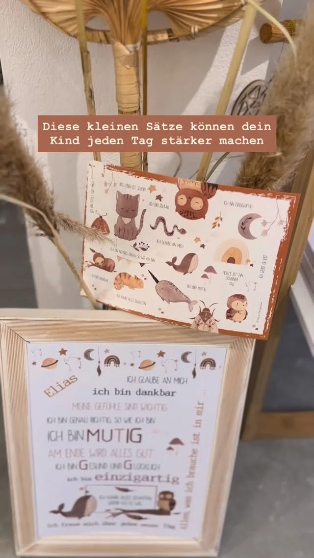 Kleine Worte, große Wirkung 💛
Dieser personalsierte PRINT schenkt deinem Kind Mut, Selbstvertrauen und ein Lächeln am Morgen.
Swipe durch und entdecke liebevolle Affirmationen, die Kinder stark machen – und die Eltern beruhigen ✨
#KinderStärken #PositiveWorte #Affirmationskarten #Selbstbewusstsein“