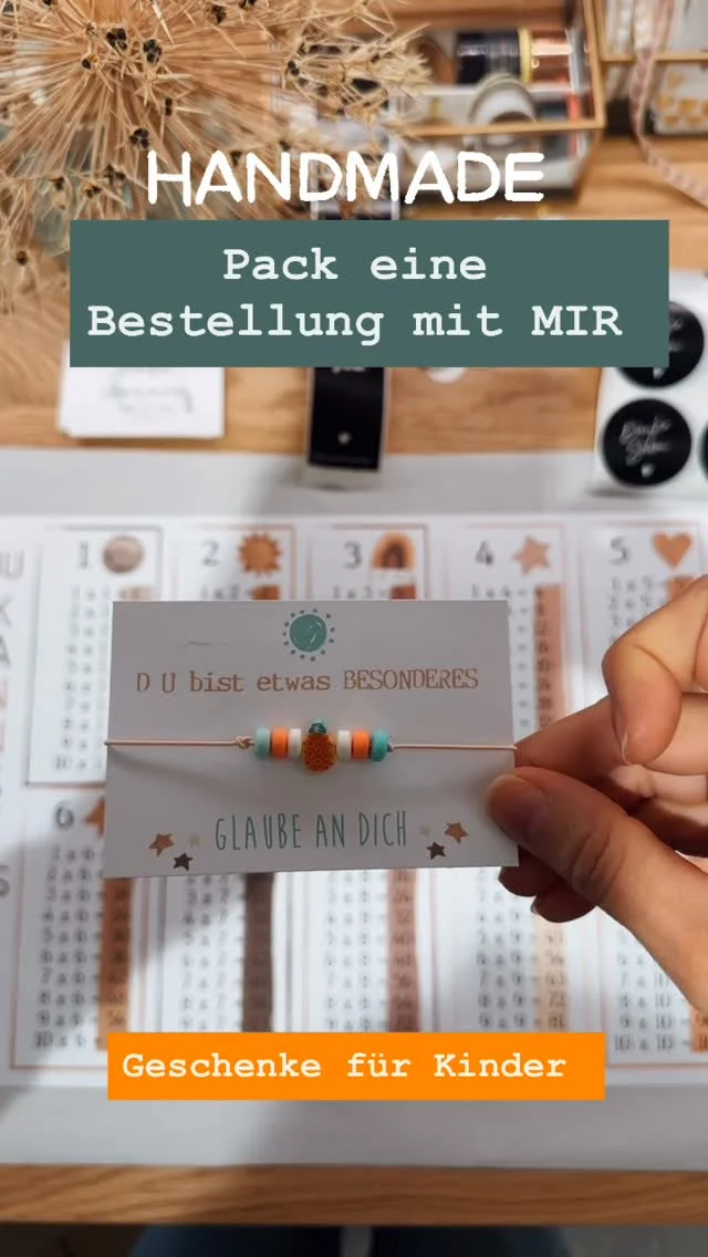 ☀️Pack eine BESTELLUNG MIT mir
☀️Geschenksideen für Kinder - Perfekt für Ostern 🐇🐰
☀️Jetzt im ONLINESHOP verfügbar 
.
Folge mir für mehr GESCHENKSIDEEN 
.
#geschenkideen #handmade #geschenkidee #geschenk