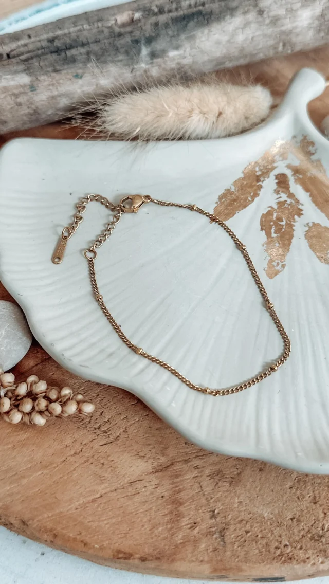 NEU . Wasserfester . Edelstahlschmuck
.
☀️#Armband 
☀️#Halskette 
☀️#Ohrringe 
☀️ Alles größenverstellbar 
.
Jetzt neu im Onlineshop zu finden bei Schmuck - Halsketten und Sofortkaufbänder 
.
Für später SPEICHERN ☀️#geschenkideen ☀️