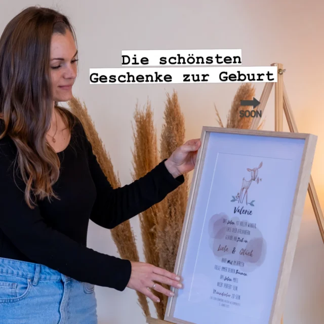 🎈Die beliebtesten Geschenkideen zur Geburt:
☀️Personalisierte Geburtsanzeigen – eine wunderschöne Erinnerung an den großen Tag
☀️Affirmationsposter für Kinder – stärkende Worte fürs Kinderzimmer
☀️Personalisierte Prints mit Namen & Geburtsdaten
☀️Babybücher zum Festhalten der ersten magischen Momente
☀️Personalisierte Geldgeschenkboxen – Geld kreativ und besonders verschenken
☀️Meilensteinkarten für die wichtigsten Entwicklungsschritte
☀️Glückwunschkarten zur Geburt mit ganz viel Herz
☀️Affirmationskarten für Kinder – auch perfekt zum Verschenken schon vor der Geburt

💡 Speicher dir diesen Beitrag, damit du beim nächsten Babybesuch sofort eine besondere Geschenkidee parat hast #baby #babygeschenke #babygeschenk #geburt .