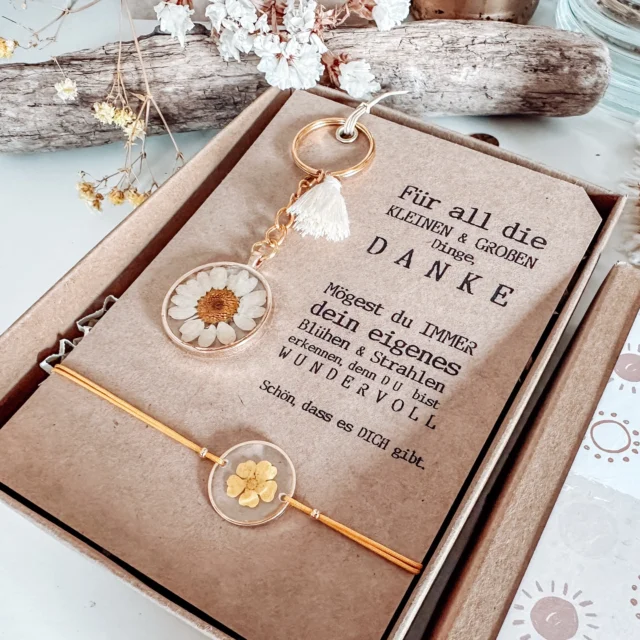 Einfach DANKE sagen … viele schöne Geschekboxen findest du im Onlineshop oder vor Ort im Schauraum
.
#danke #geschenk #schenken #kleinesdankeschön