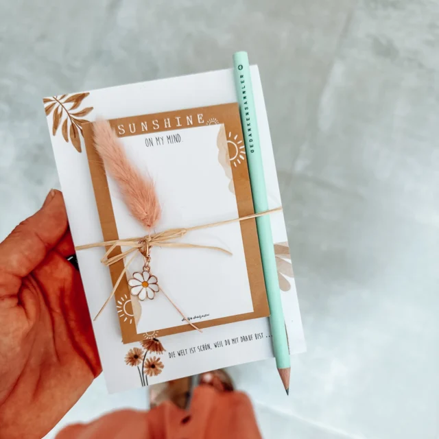 ✨ Auf der Suche nach einer kleinen Geschenkidee? ✨

Ob zum Geburtstag, zum Schulstart, für deine Lieblingskollegin oder als liebevolles Mitbringsel – bei uns findest du das passende Geschenk für viele besondere Anlässe. 💛

Entdecke jetzt deine Lieblingsstücke im Onlineshop und finde das perfekte kleine Geschenk.

#geschenkidee #geburtstagsgeschenk #schulstart #mitbringsel