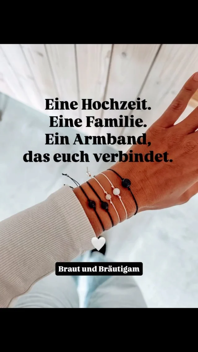 Für eine Hochzeit durfte ich Armbänder für die ganze Familie gestalten – mit Lavastein für den Bräutigam und 2 Jungs und Mondstein für die Braut und das Mädchen!
.
Ich liebe solche Aufträge, weil daraus etwas entsteht, das nicht einfach nur „Schmuck“ ist, sondern eine Erinnerung, die man auch noch lange nach dem Hochzeitstag tragen kann. 
.
#Hochzeit #Familie #geschenkideen #Hochzeitsgeschenk